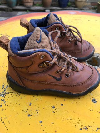 baby acg boots