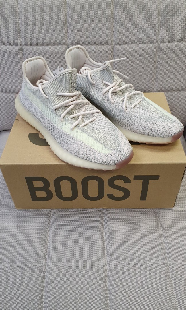 Yeezy citrin best sale footlocker