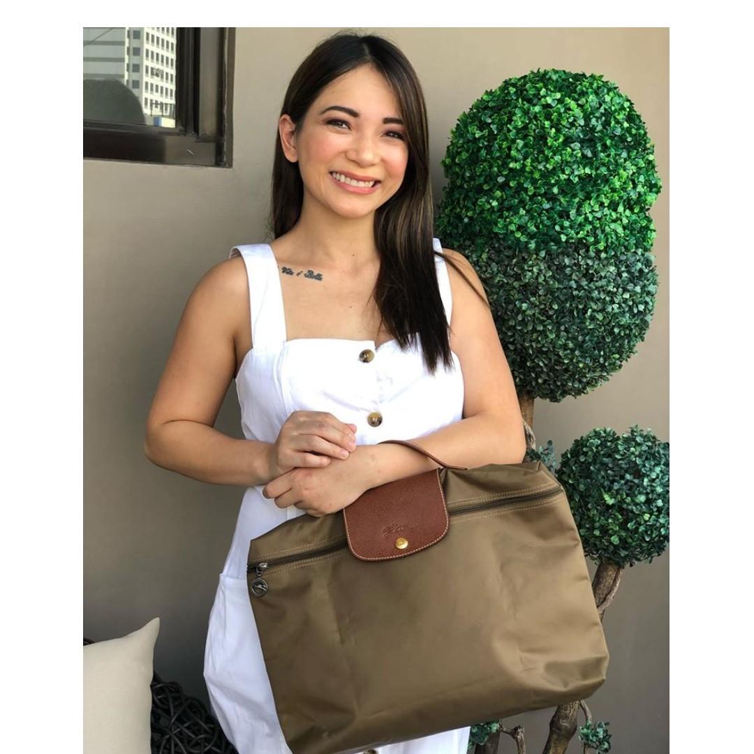 Longchamp document holder sales