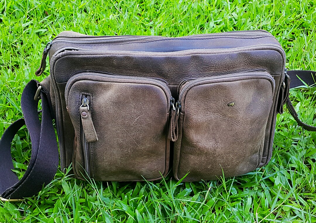 Rav design sales sling bag