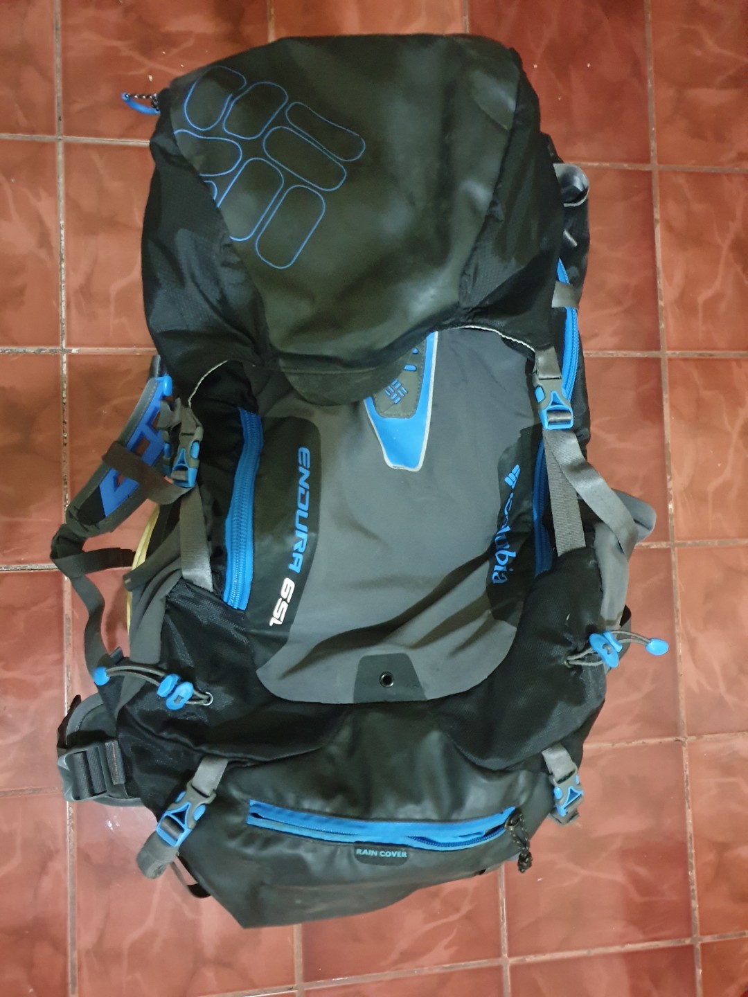 Columbia Endura 65L hiking bag