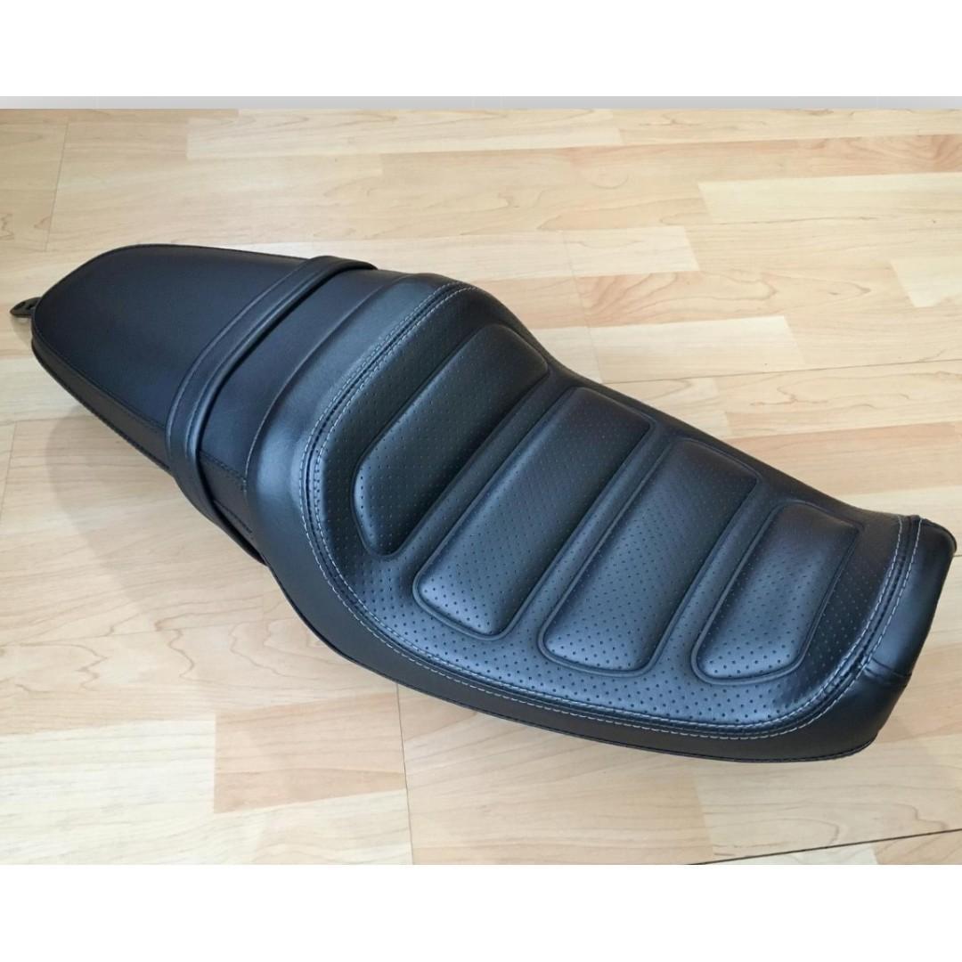 Sportster on sale roadster seat