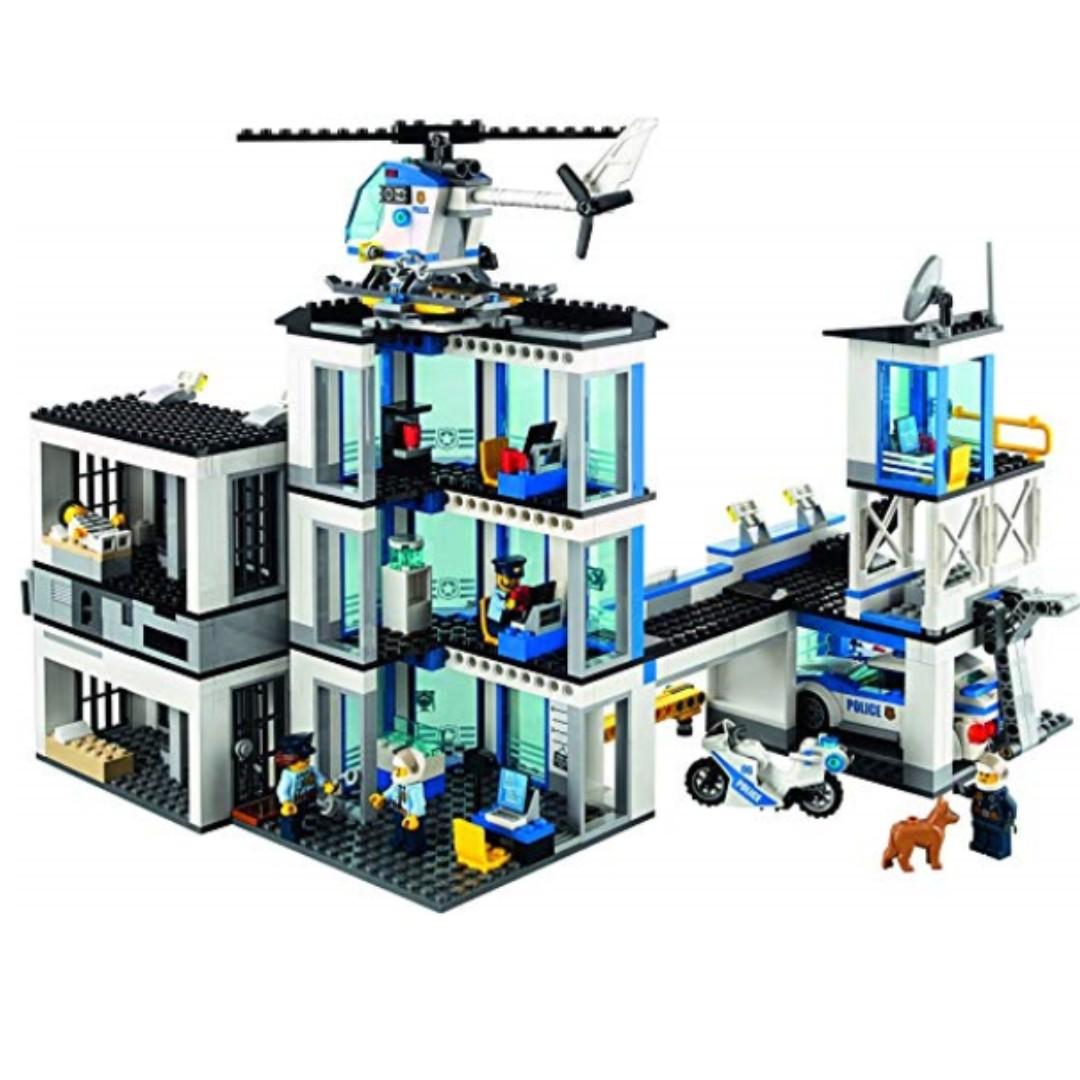 Lego City 60141 Police Station [Great with 60215 60216 and 60228 ...