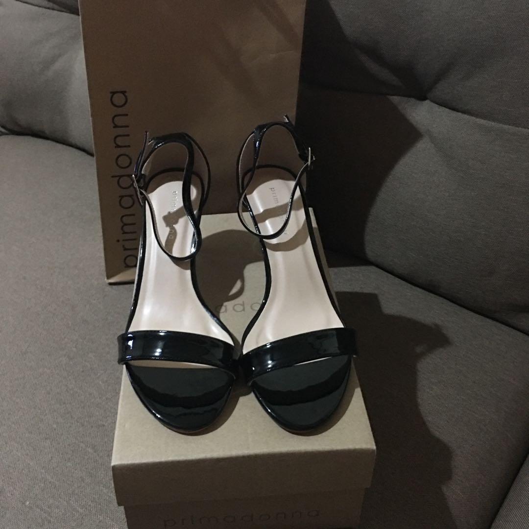 Open toe strap shoes (Category: Heels) located in Imus. Submitted by katykit (Listing ID 265943609, Image 3). Description: Brand new. To be used sana for Christmas party costume kaya lang nag change ng plans sa outfit. .