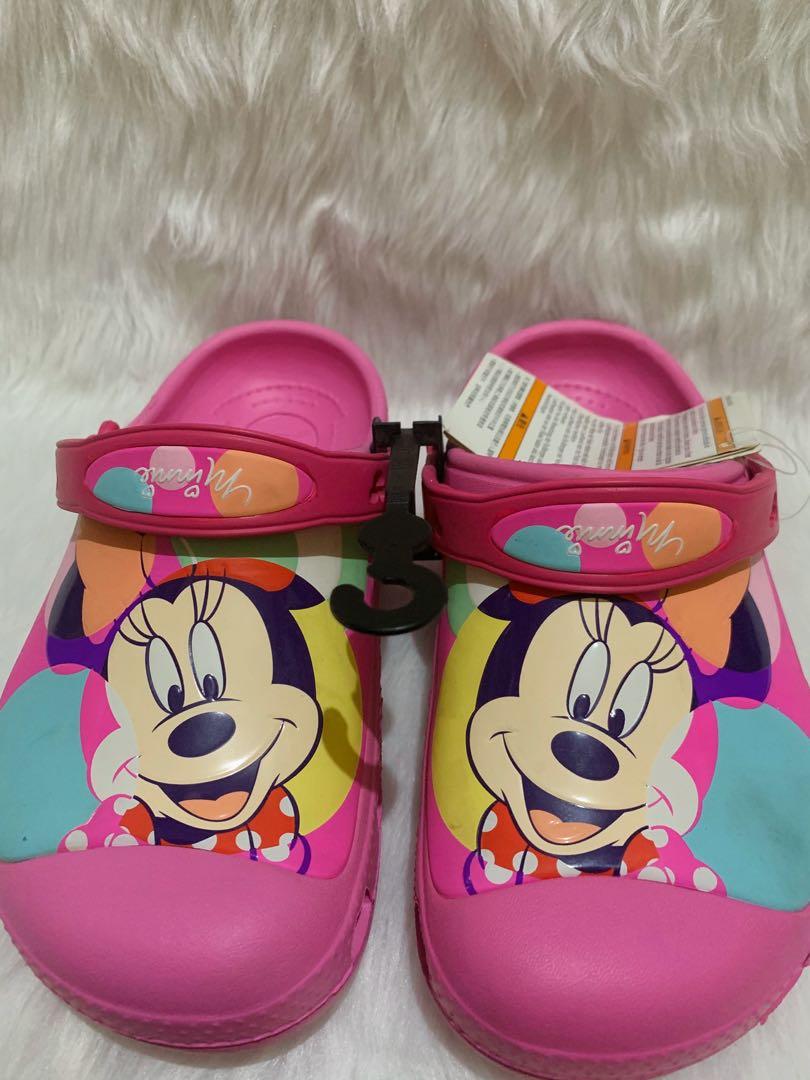 Original and Brandnew Disney Crocs (Category: Babies & Kids Fashion) located in Quezon City. Submitted by skinguru (Listing ID 265863458, Image 1). Description: Original and Brandnew Disney Minnie Character Crocs Size: J2 (see the chart for exact measurement) WHAT YOU SEE IS WHAT YOU GET with tag ❌NOT fake‼️ ORIGINAL!! #best2019.