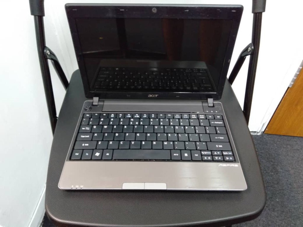 Acer Aspire ( Core i5|| student Budget || 4Gb & 320 GB || COD available || free Gift || 2-months warranty )