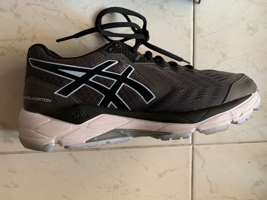 asics gel foundation 12 vs 13