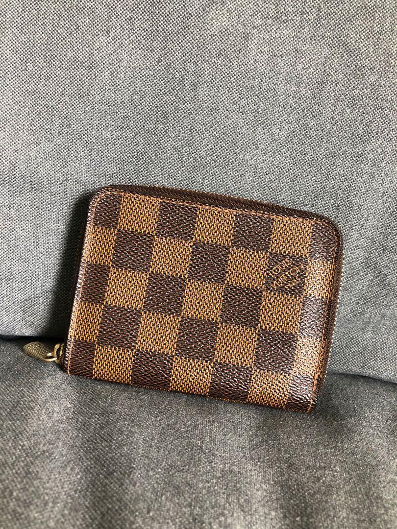 Louis Vuitton - Damier Ebene Zippy Wallet, Dust Bag included, Authentic