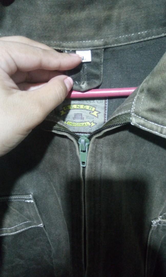Bench Jacket @ 99php (Category: Coats, Jackets and Outerwear) located in Pasig City. Submitted by reign_02 (Listing ID 265996010, Image 2). Description: Good condition. Super Sale. From 150-99php . 😊.