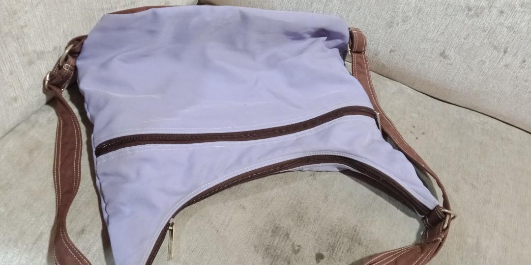 heartstring purple bag (Category: Cross-body Bags) located in Cavite. Submitted by crizza16 (Listing ID 265972281, Image 2). Description: .