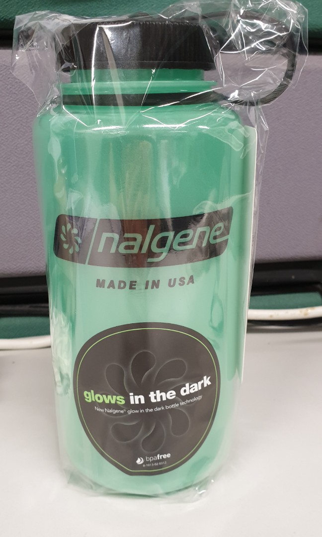 Limited edition Nalgene Glow in the dark bottle, Sports Equipment