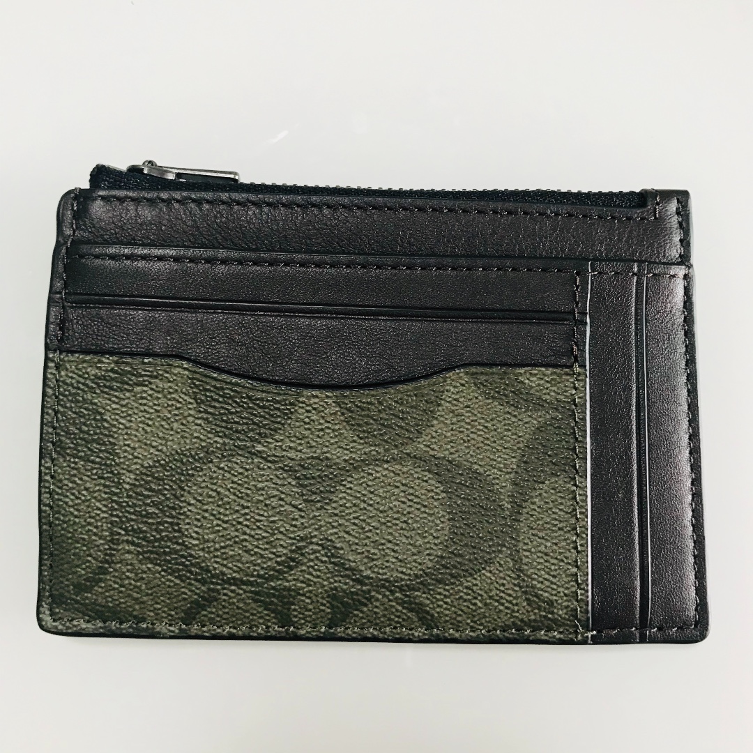 Coach Multiway Zip Card Case in Green Signature Canvas Men s Fashion Watches Accessories Wallets Card Holders on Carousell