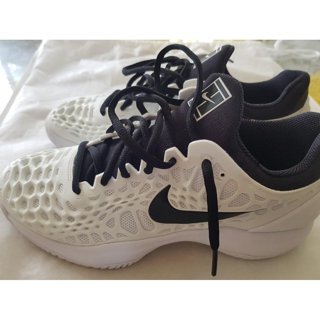 Mens nike online zoom cage 3