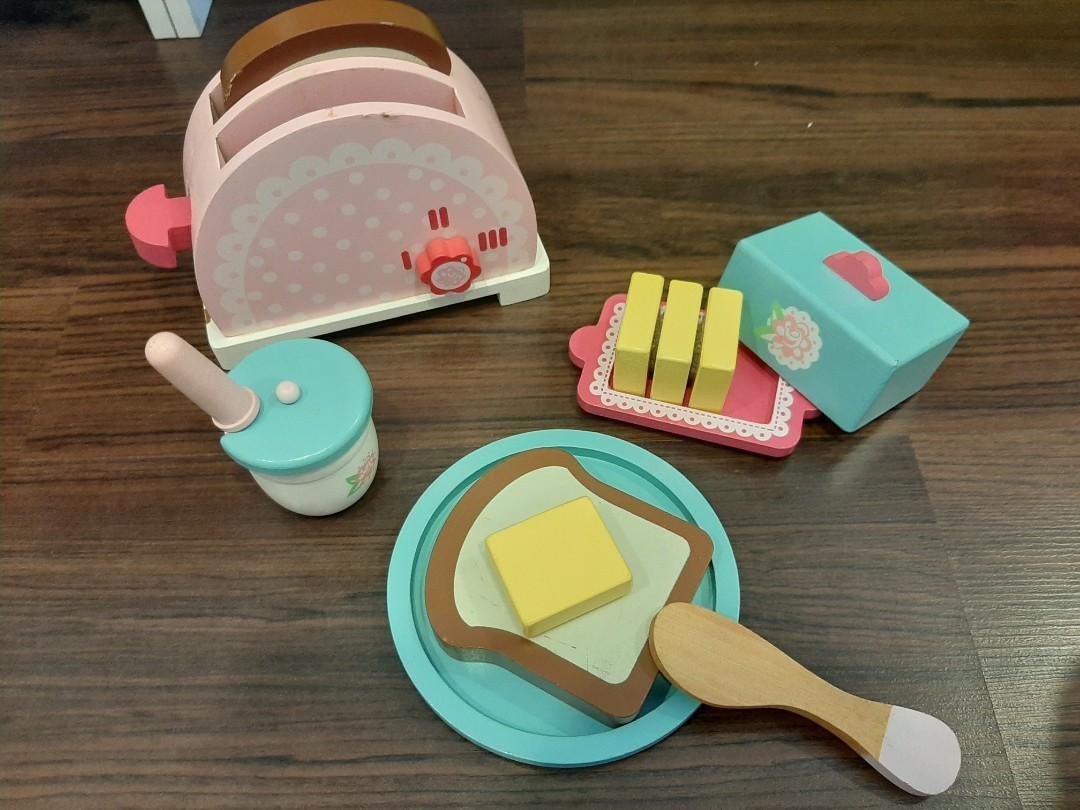Elc wooden 2024 toaster set
