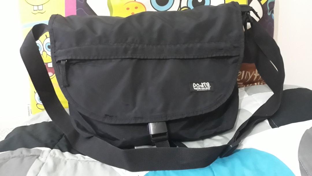 Adventure deals sling bag
