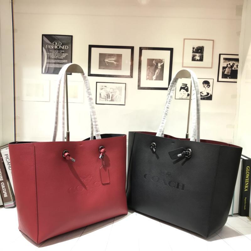 largest coach tote