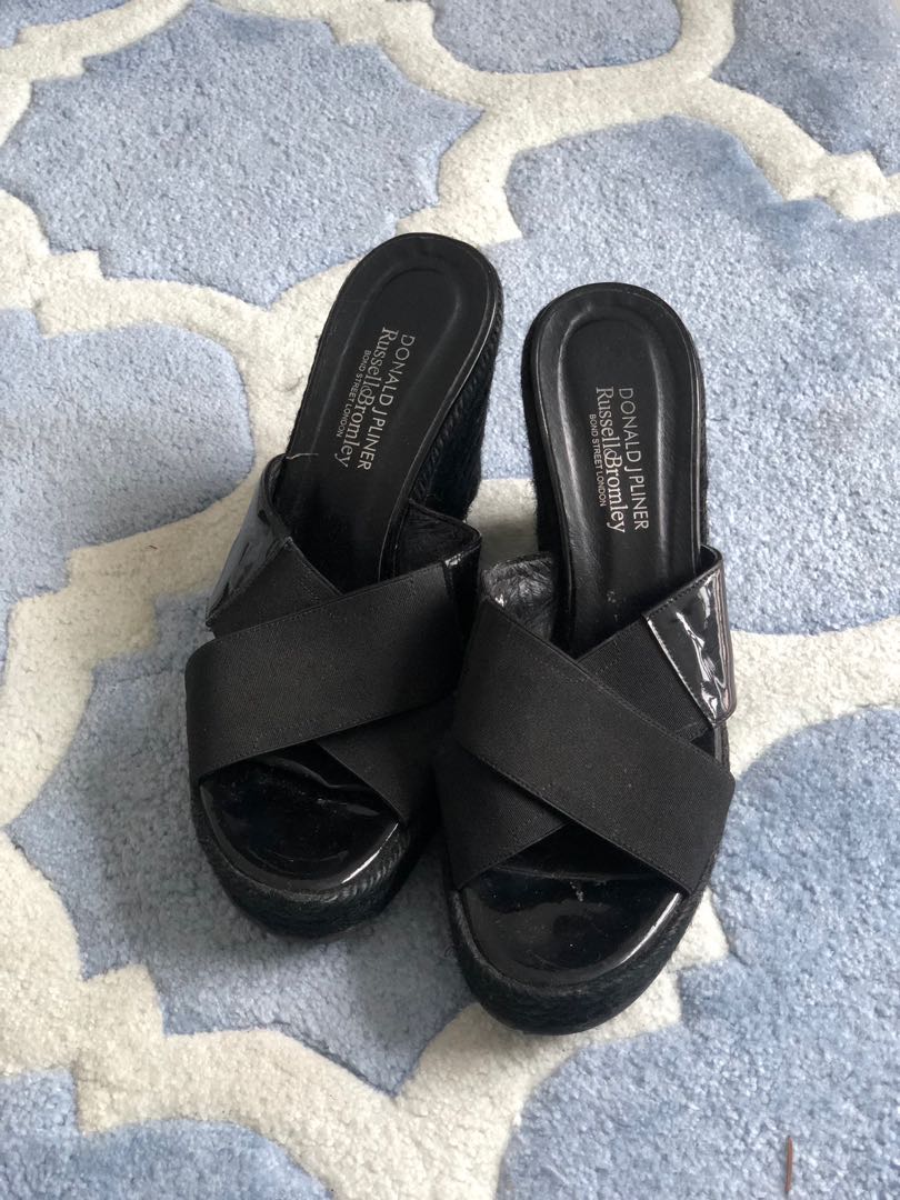 russell and bromley women's slippers
