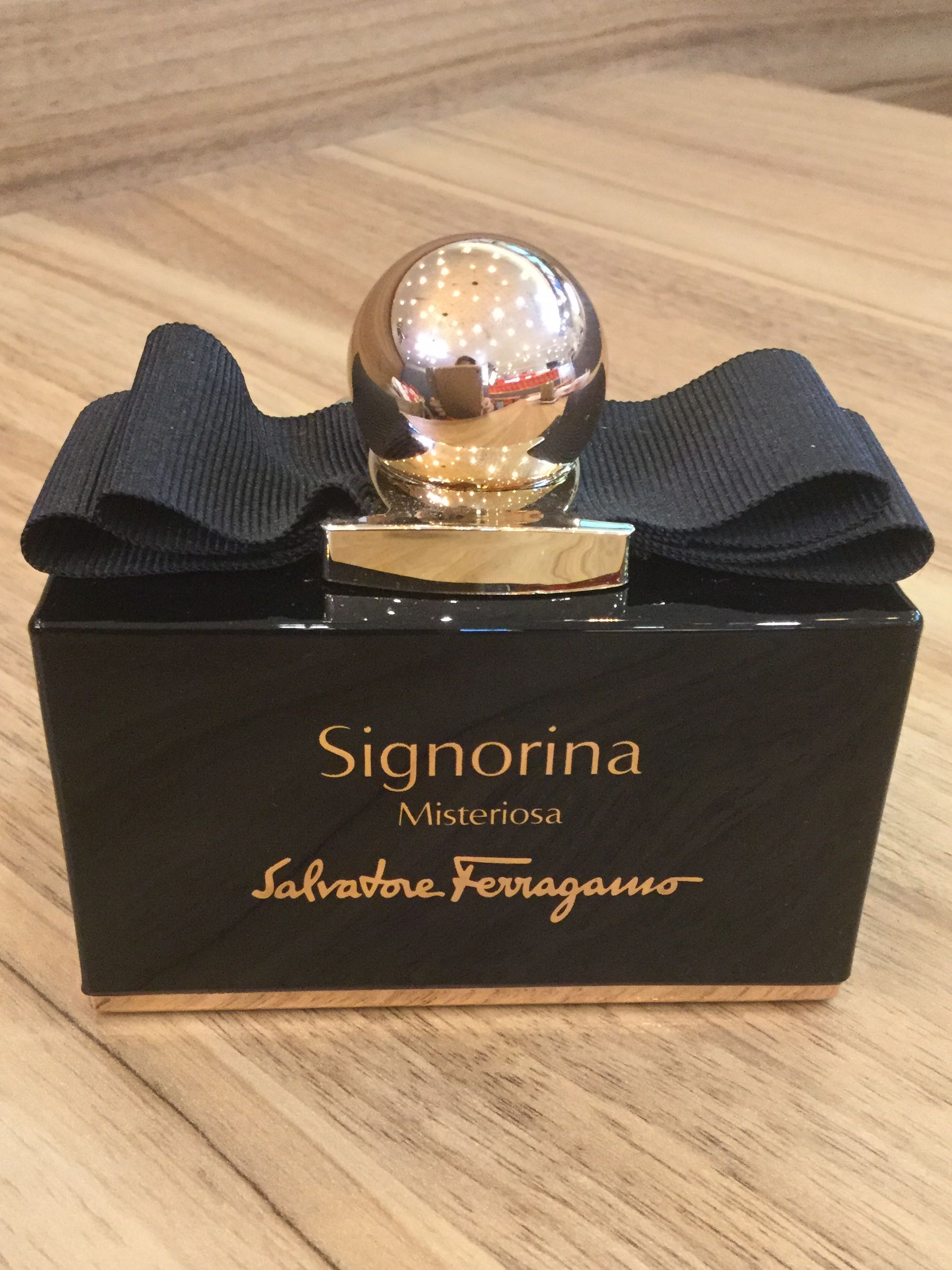 Signorina misteriosa hot sale limited edition