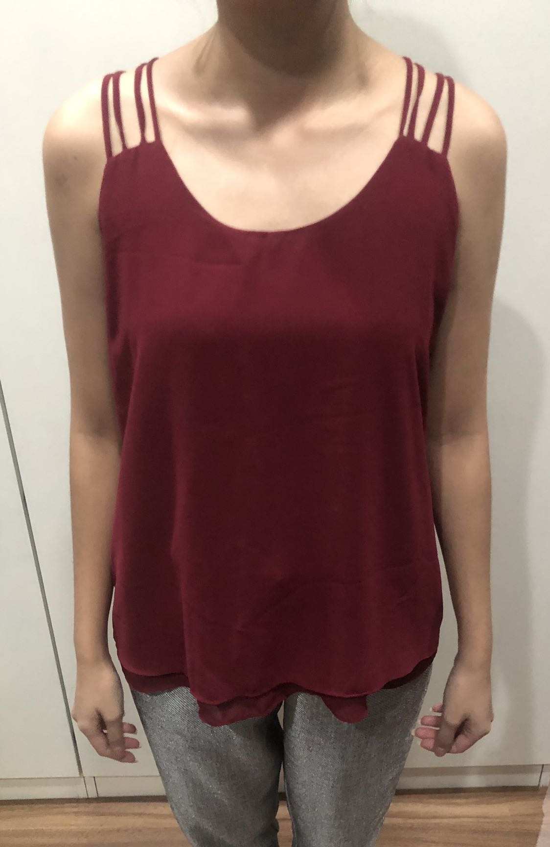 Strappy top, Women's Fashion, Tops, Sleeveless on Carousell