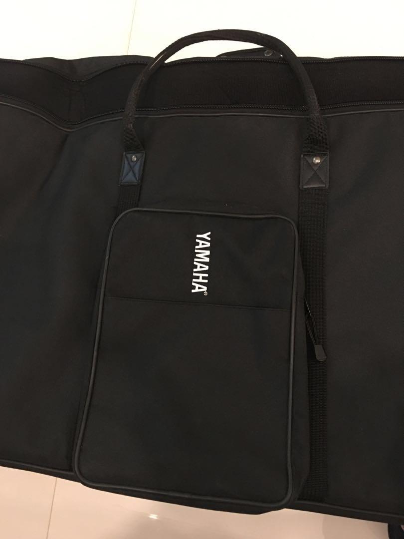 Wheeled Yamaha Deluxe Keyboard Bag YBP200 for larger 88 keyboards