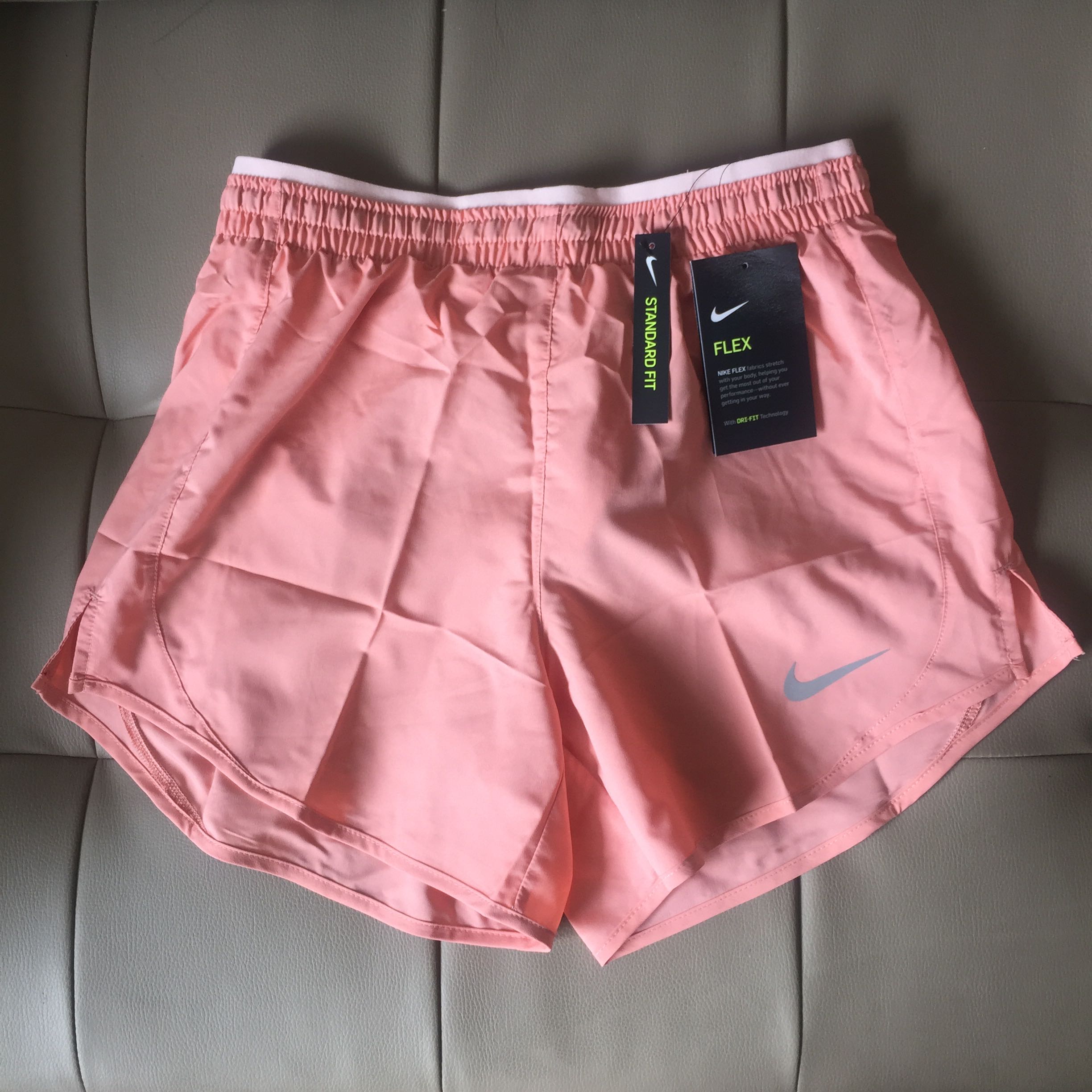 nike tempo lux shorts pink