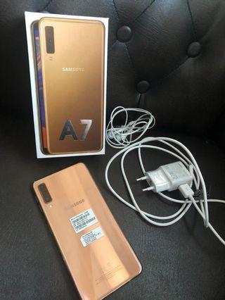 Samsung A7 2018  gold