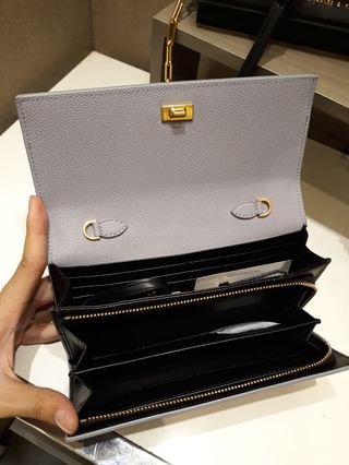 (Kategori: ) berada di . Dikirim oleh cleo_cleashop (ID iklan 266180204, Gambar 1). Deskripsi: .