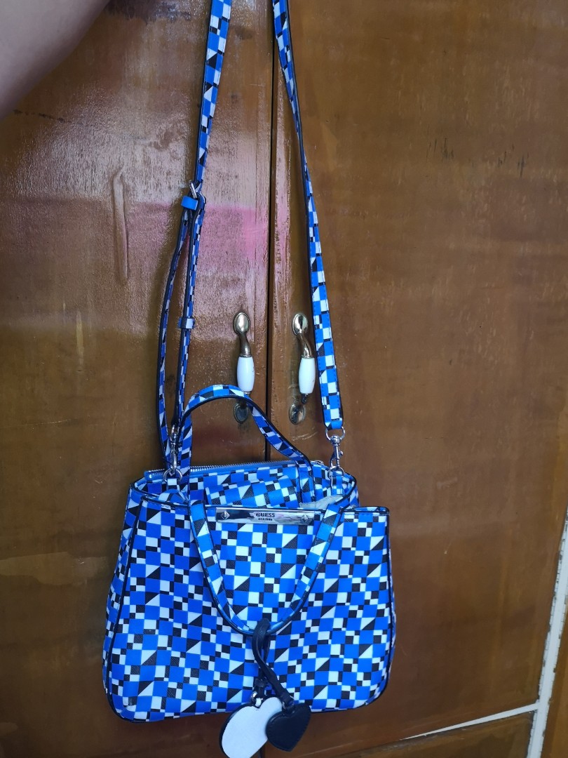 Guess crossbody bag, Women's Fashion, Bags & Wallets, Tote Bags on