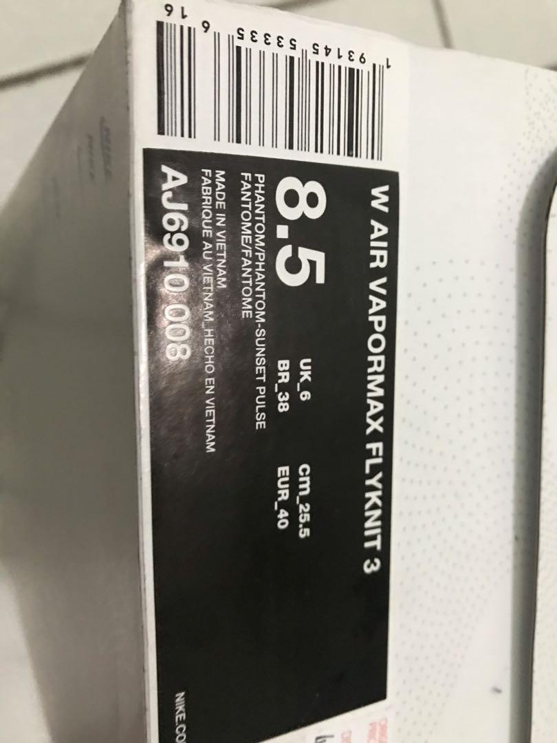 Nike air vapormax (Category: Sneakers) located in Manila. Submitted by reesesreeses (Listing ID 266137865, Image 3). Description: My daughter is a size 7 but masikip sa knya so got her 8.5 maluwag naman. .