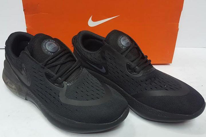 nike joyride triple black