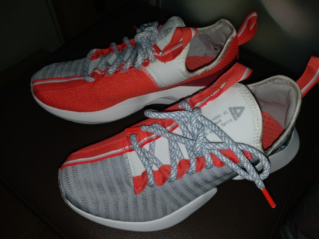 Reebok tech graph shop split