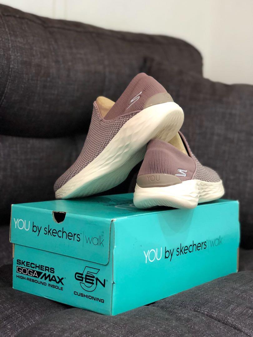 Skechers top you mantra