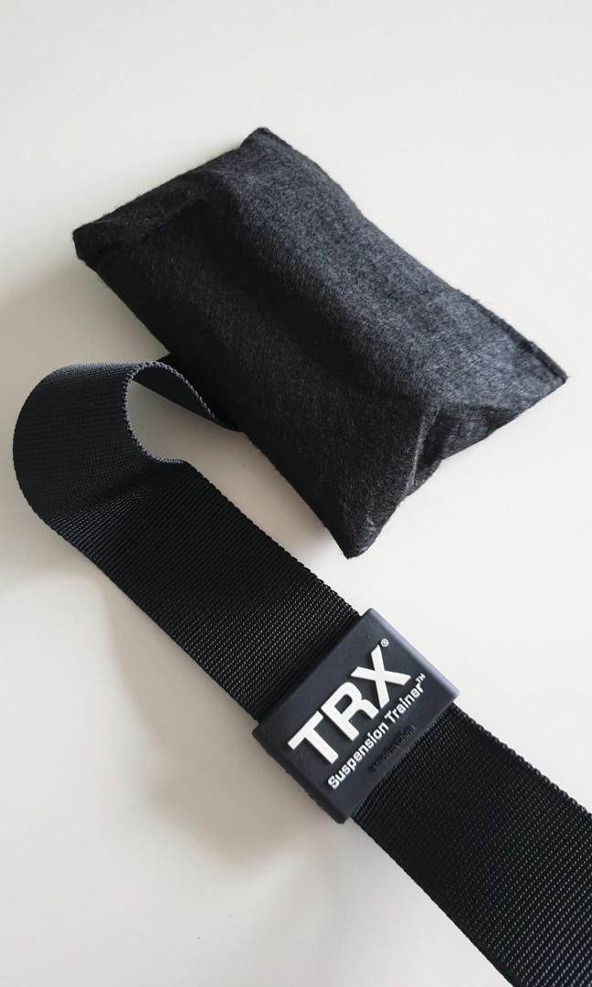 TRX door strap, Sports Equipment, Exercise & Fitness, Toning
