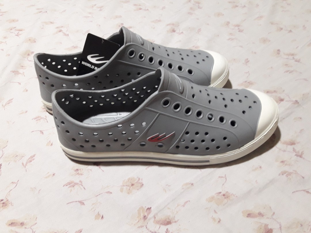 World balance shoes for rainy season store
