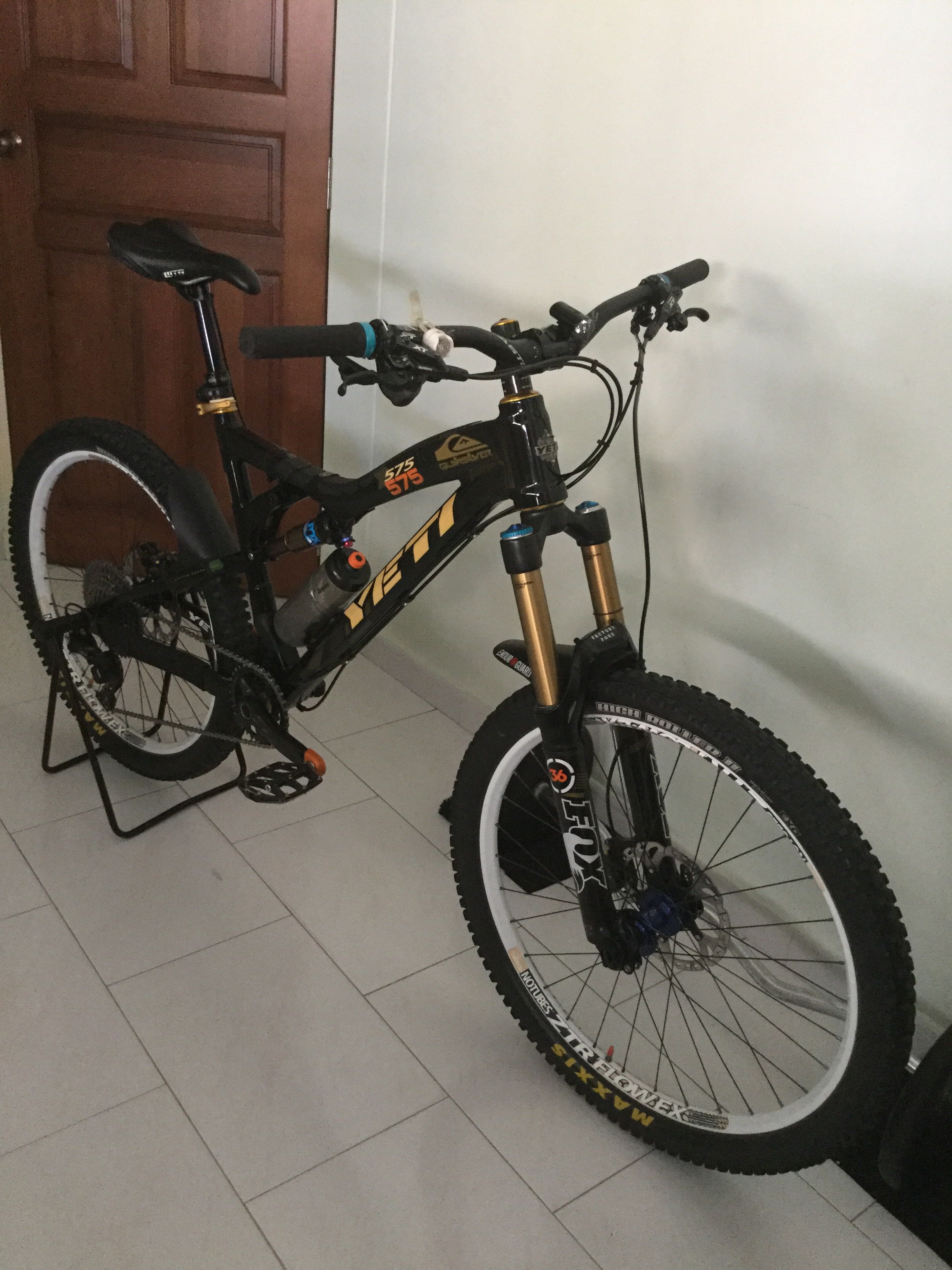 yeti 575 full suspension mountain bike