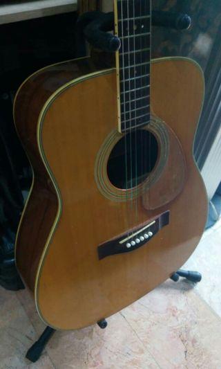 Yamaha fg 500  acoustic guitar