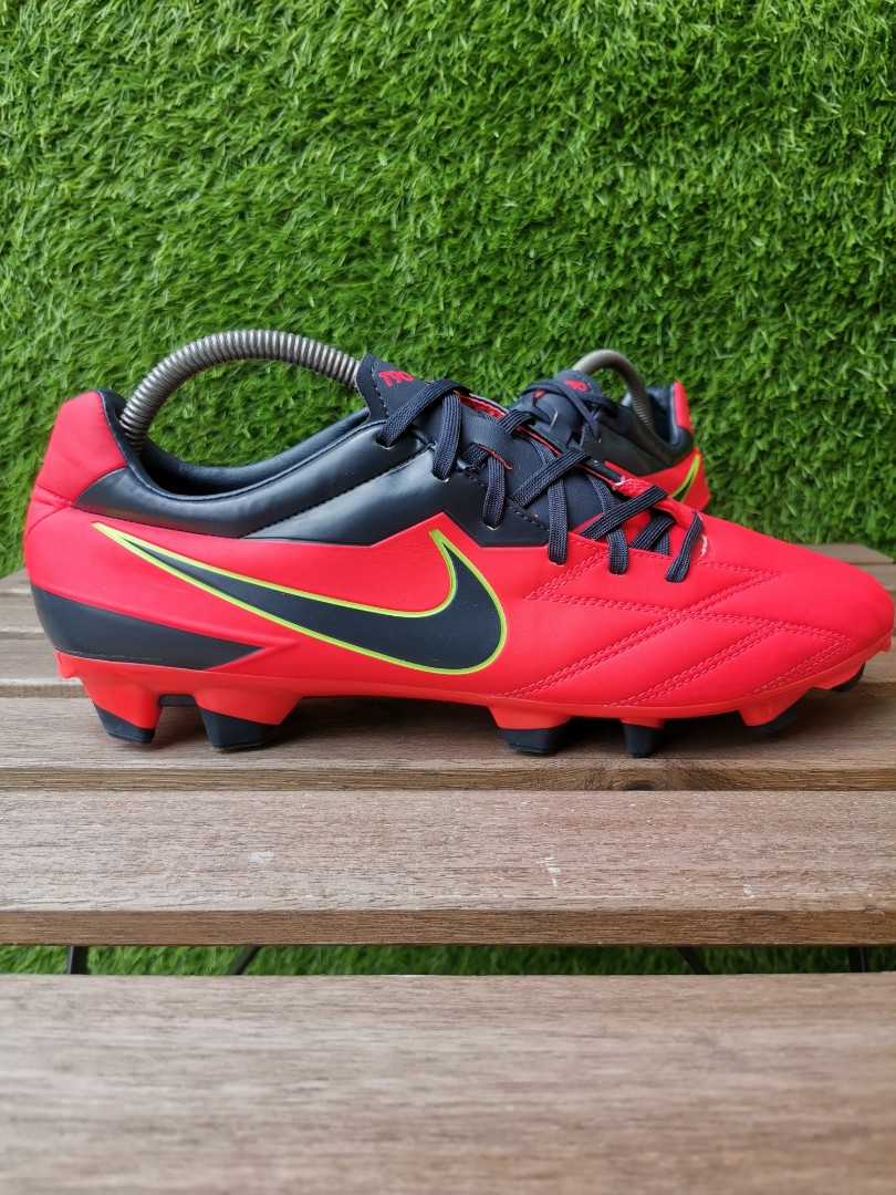 nike total 90 strike iv