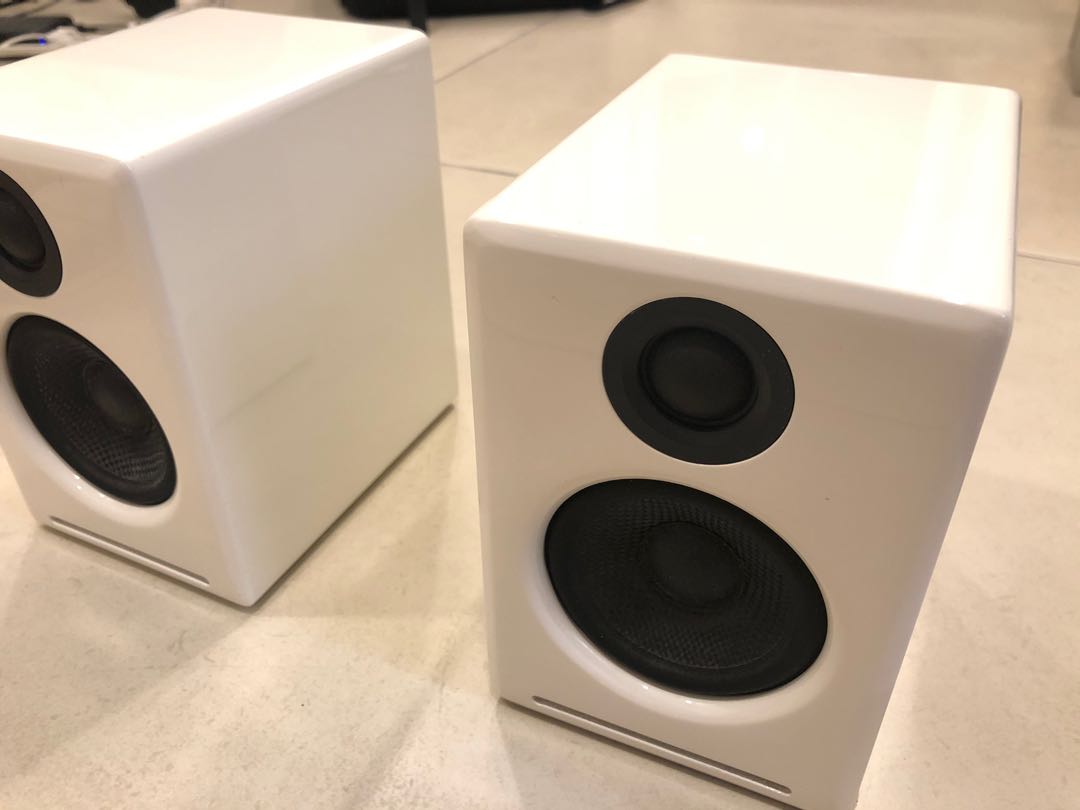 Audioengine 2 speaker. good sound. good condition., Audio, Soundbars