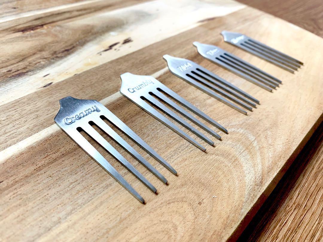 Jamie Oliver Cheese Board, Furniture & Home Living, Kitchenware