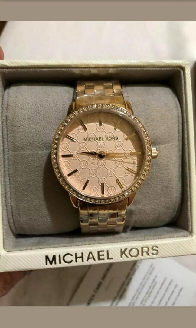 Michael Kors Women s Argyle Rose Gold Tone Stainless Steel Watch