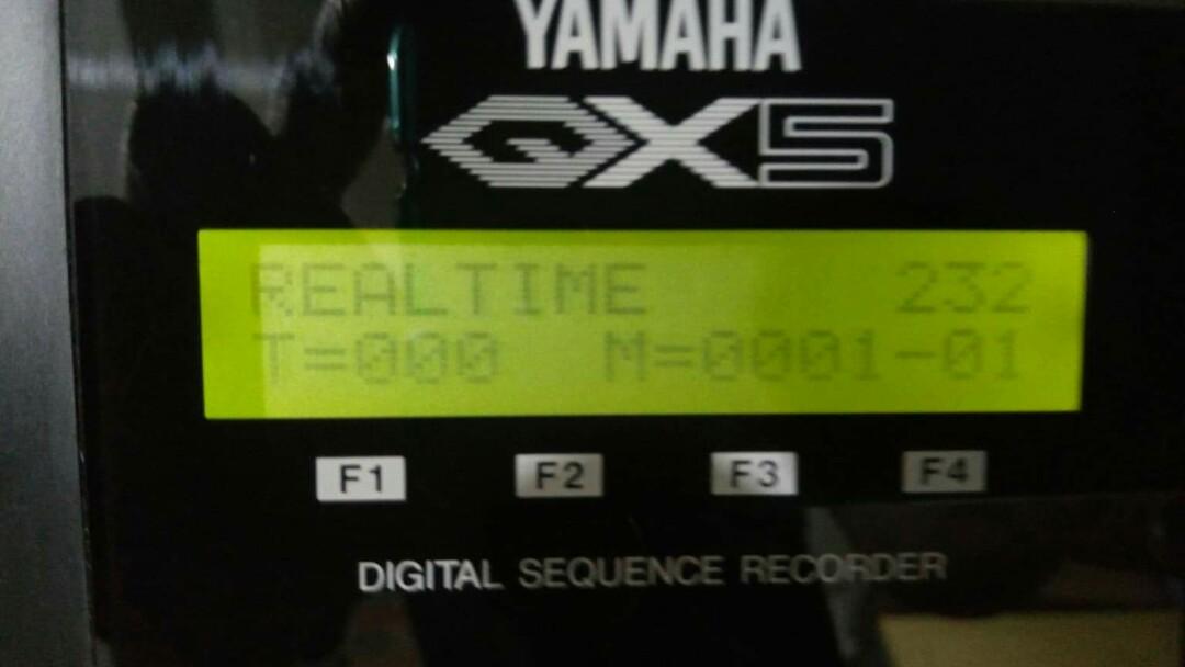 midi keyboard yamaha recorder (Category: Computer Keyboard) located in Manila. Submitted by gerard.gerard6 (Listing ID 266312568, Image 2). Description: Yamaha QX5 sequence recorder 100V. call zero9182239228. loc Q.C..