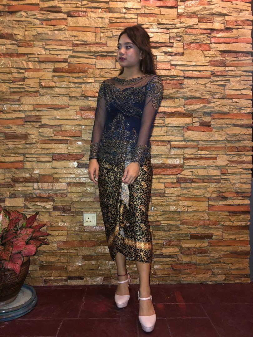 Modern Kebaya Set Wear