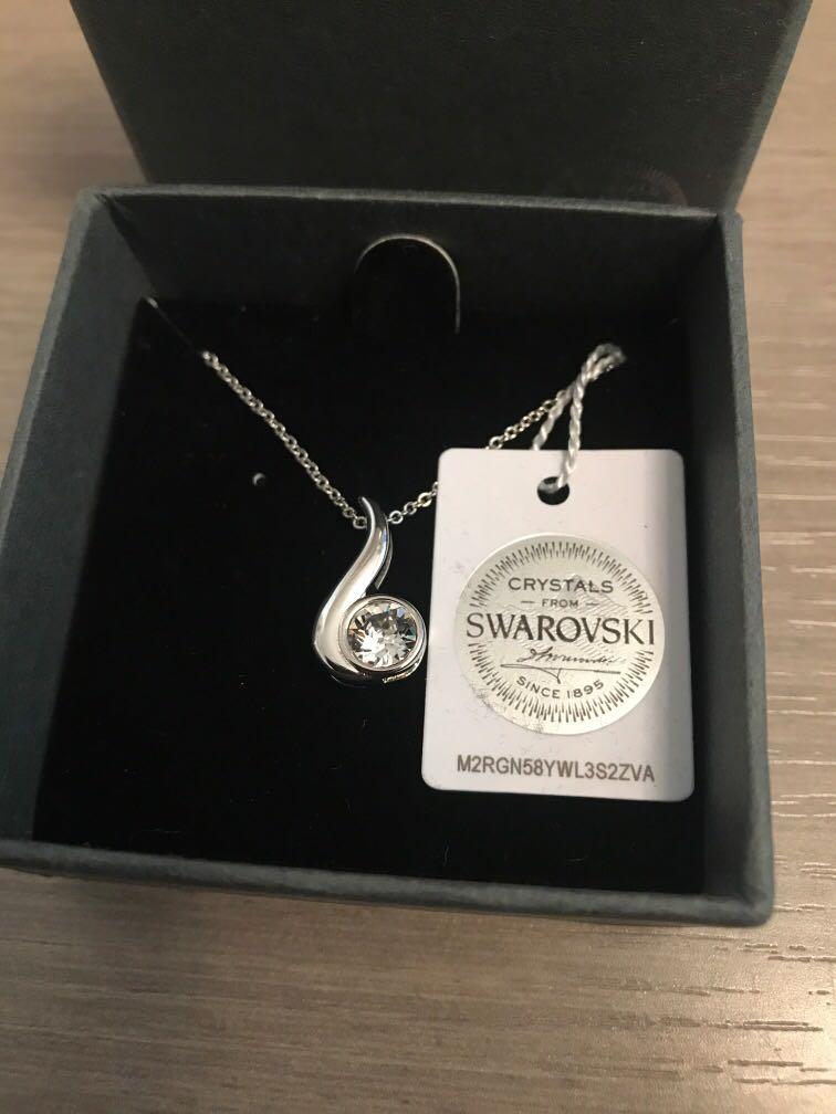 Nic & syd sales swarovski heart necklace