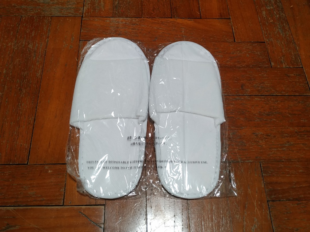 kids plain slippers