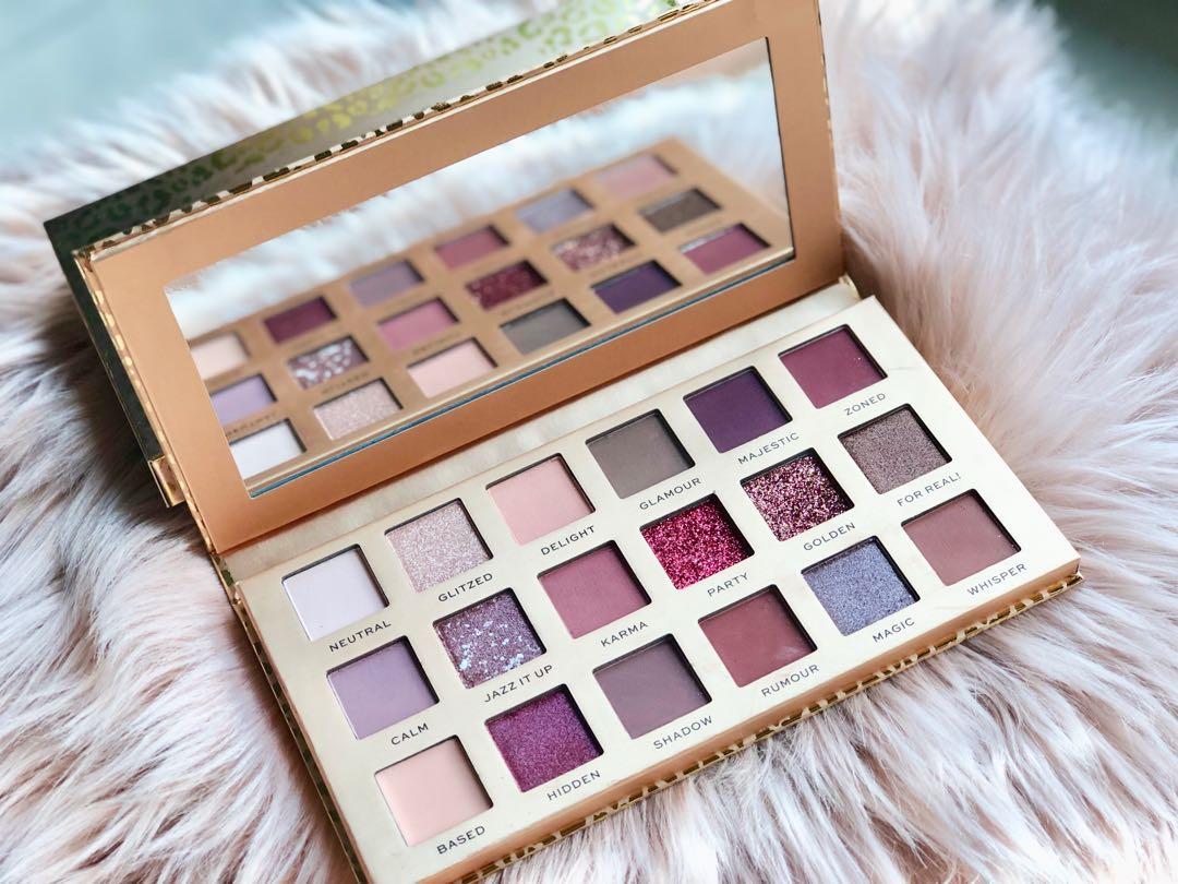 [Free Poslaju] Makeup Revolution Pro New Neutral Eyeshadow Palette