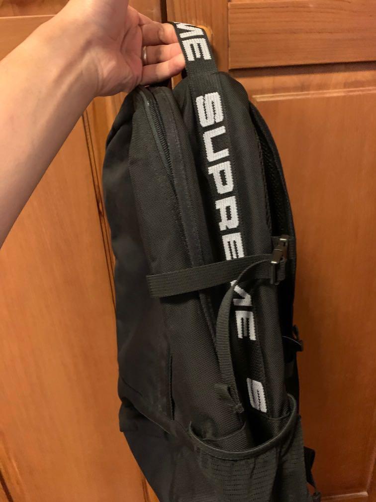 Supreme ss18 2024 backpack fake