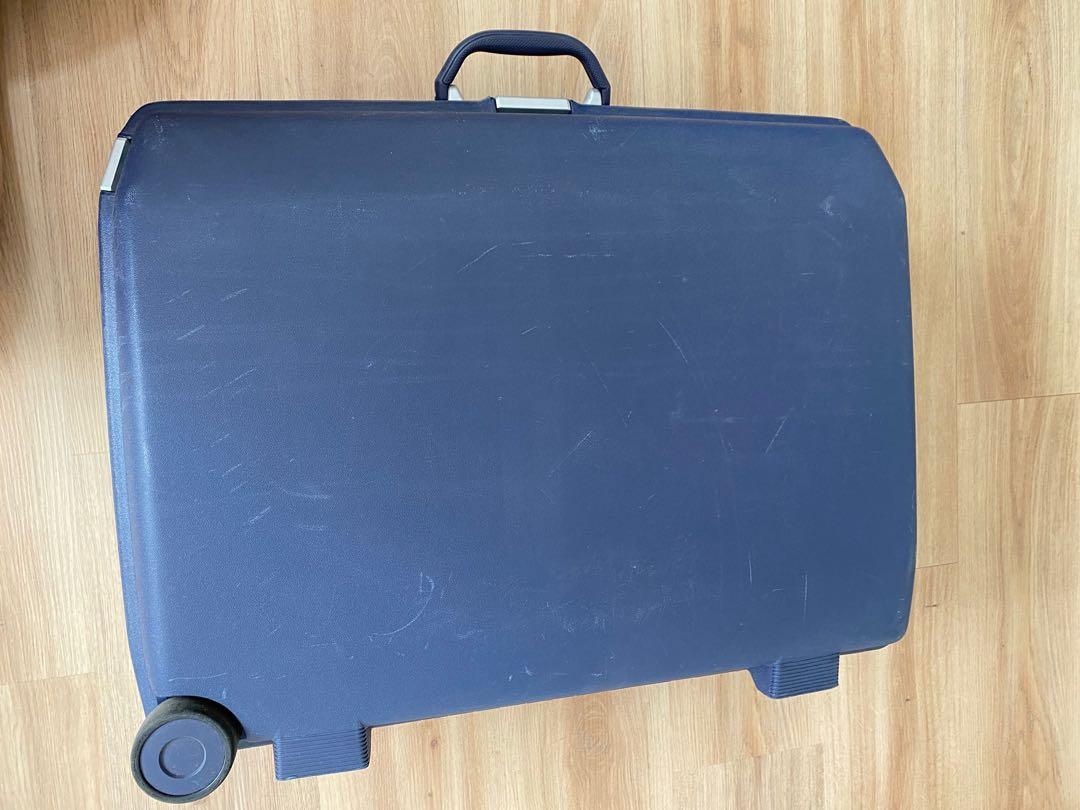 Vintage Samsonite Suitcase, Hobbies & Toys, Travel, Luggage on Carousell