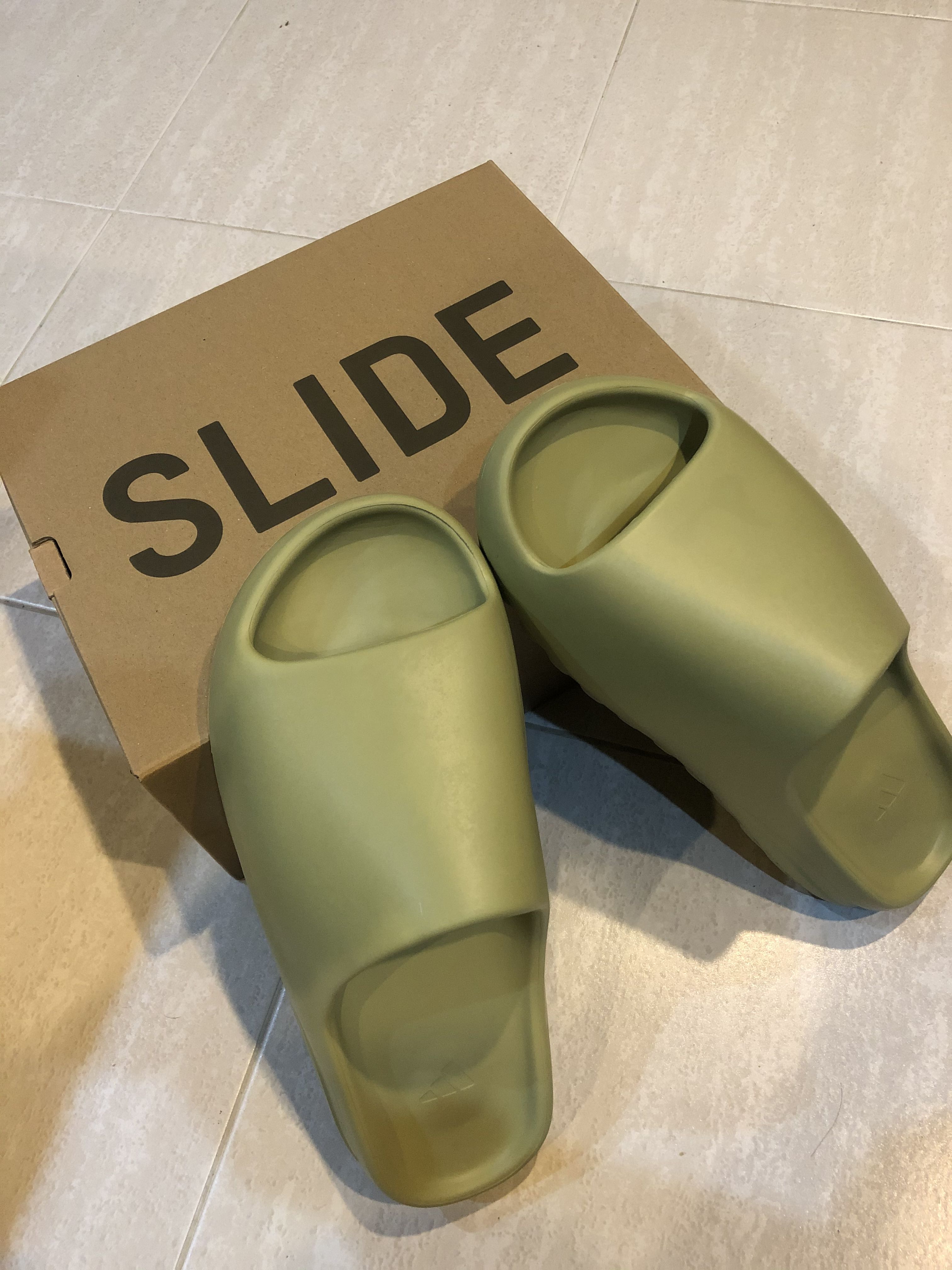 yeezy slides 2019