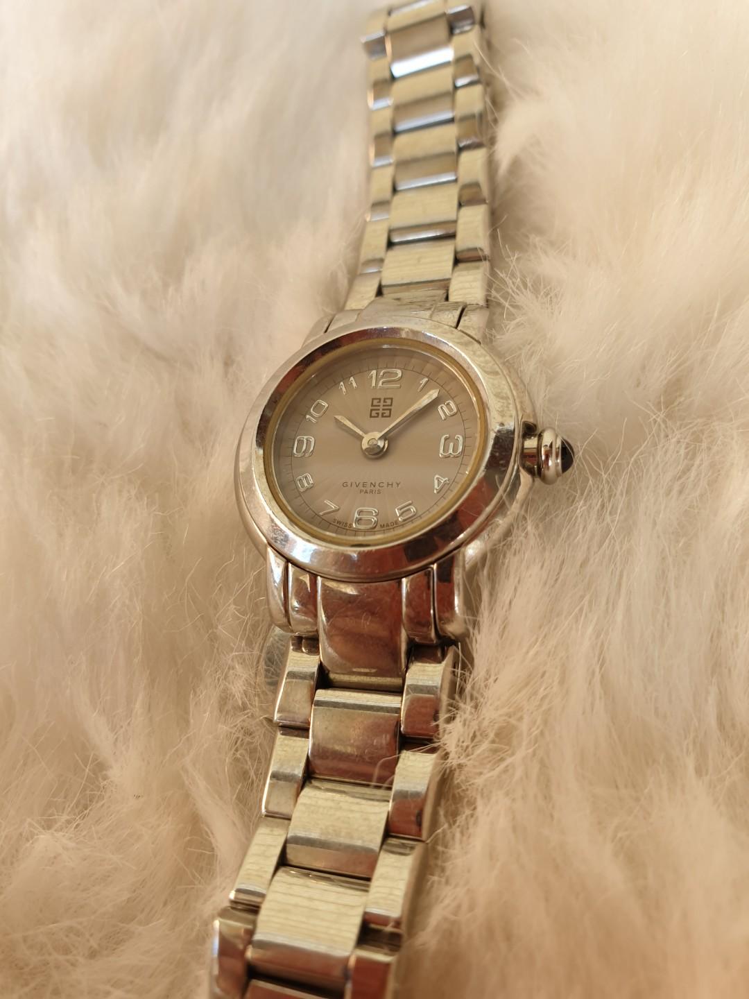 Givenchy life watch discount