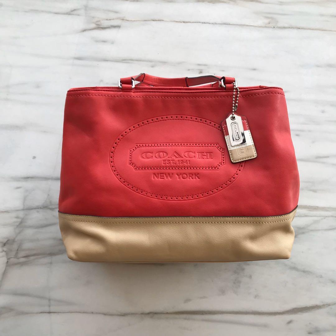 Coach hamptons weekend tote store